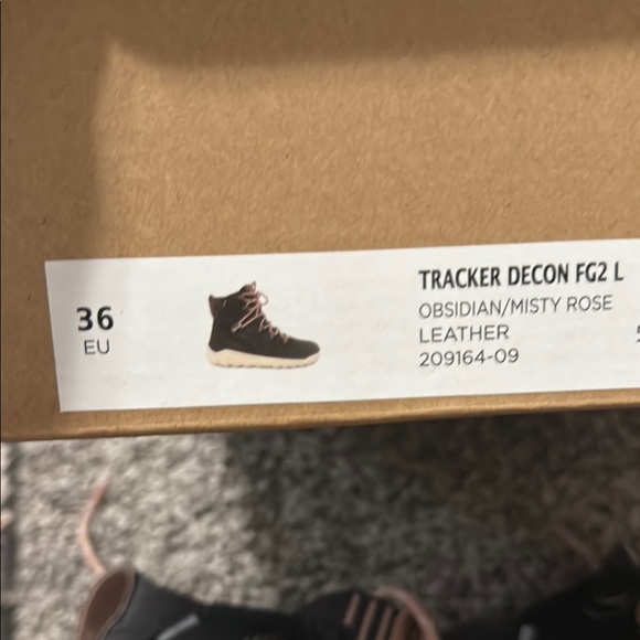 Vivo barefoot Women's Hiking Boot - Picture 10 of 10